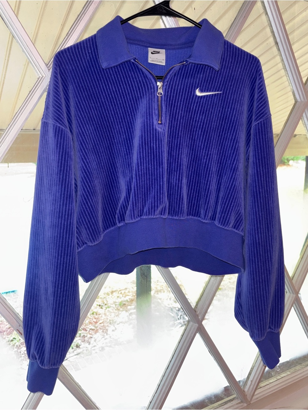 Nike Women’s Small Purple Velour Ribbed Cropped Quarter Zip Sweatshirt